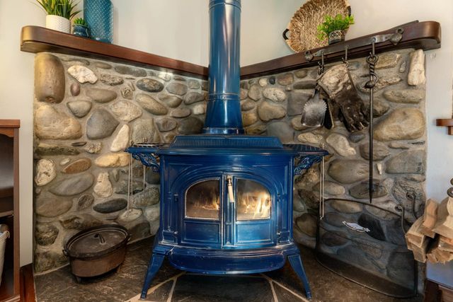 13936 Downwind Ct, Grass Valley, CA 95945