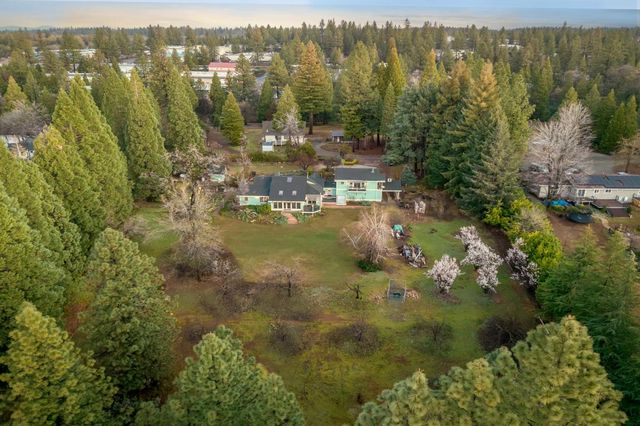 13936 Downwind Ct, Grass Valley, CA 95945