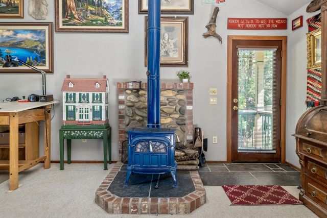 13936 Downwind Ct, Grass Valley, CA 95945