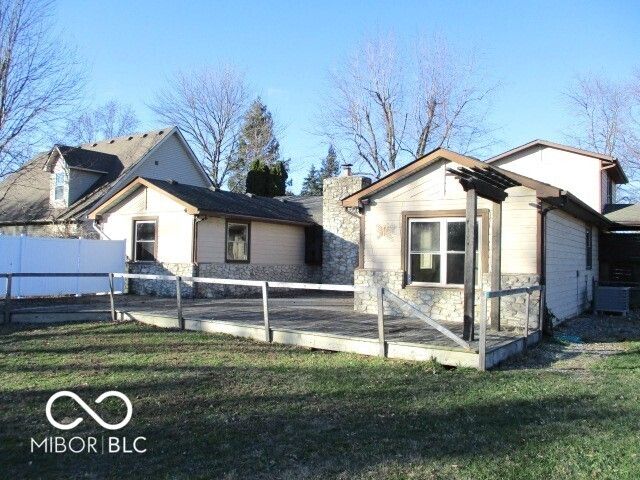 111 Hillcrest Drive, Shelbyville, IN 46176