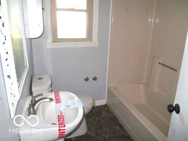 111 Hillcrest Drive, Shelbyville, IN 46176