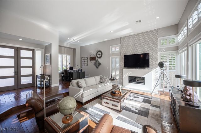 8733 Double Eagle Drive, Las Vegas, NV 89117