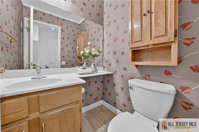 18 Estate Road, Hillsborough, NJ 08844