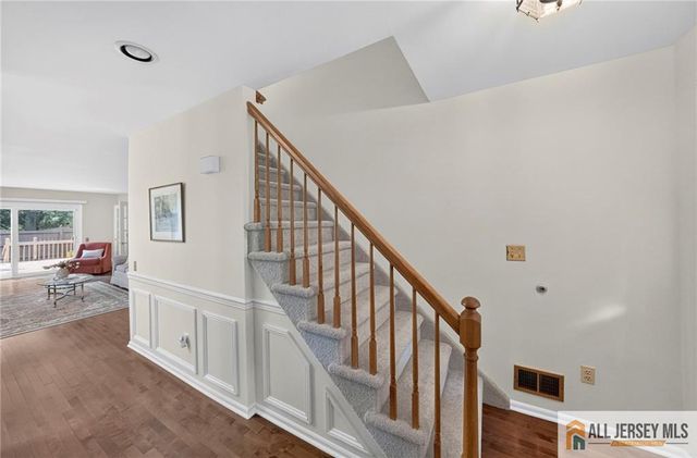 18 Estate Road, Hillsborough, NJ 08844