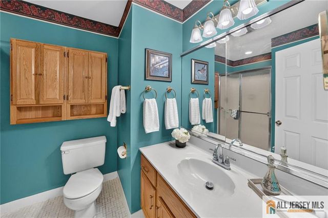 18 Estate Road, Hillsborough, NJ 08844