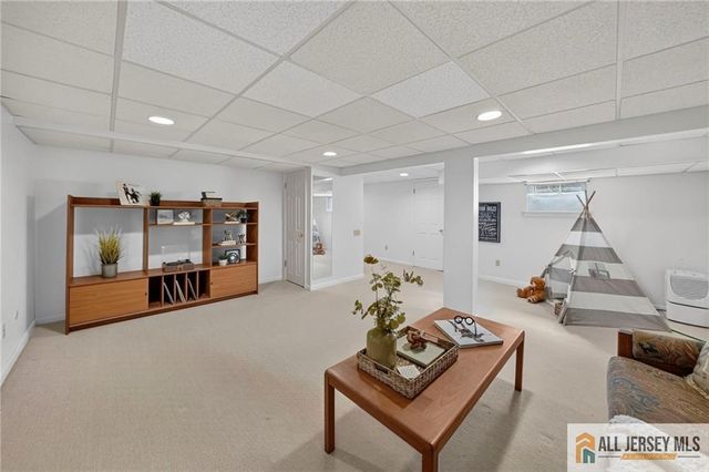 18 Estate Road, Hillsborough, NJ 08844