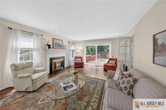18 Estate Road, Hillsborough, NJ 08844