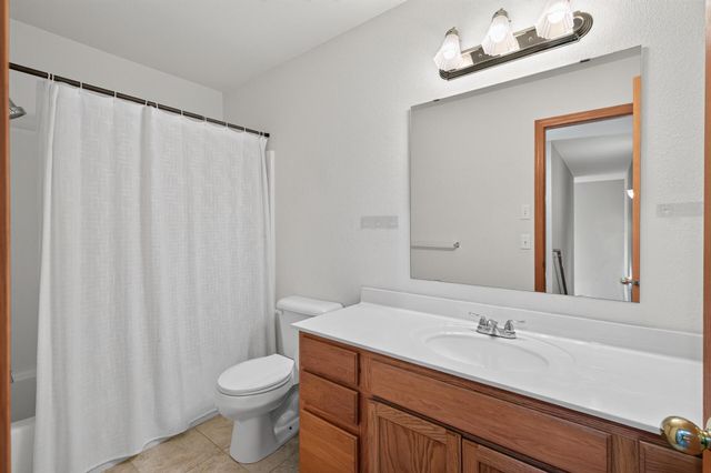 6464 64th Street NE, Albertville, MN 55301