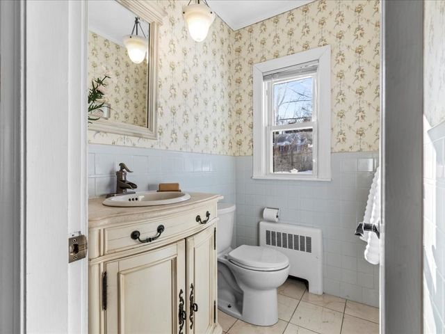 55 Bellingham Rd, Brookline, MA 02467