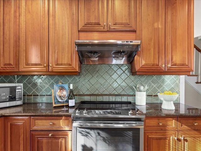 55 Bellingham Rd, Brookline, MA 02467