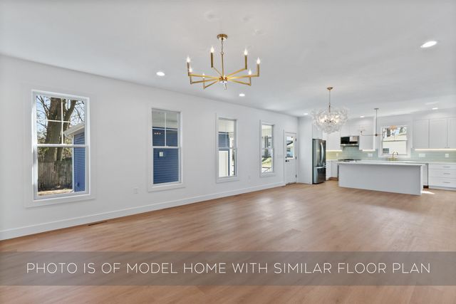 743 N Twyckenham Drive, South Bend, IN 46617