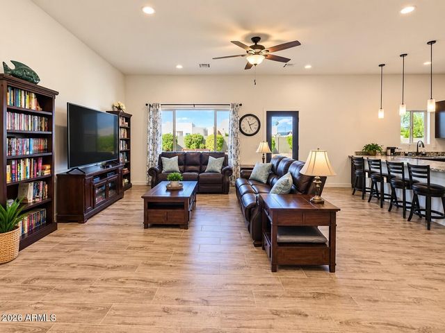 20324 W MELANIE Drive, Wittmann, AZ 85361