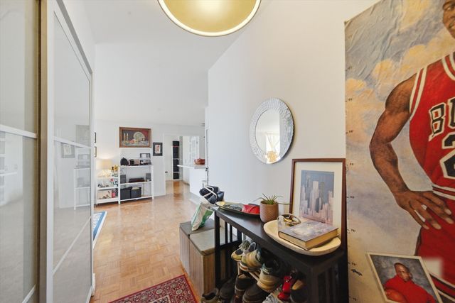 6325 N Sheridan Road 1808, Chicago, IL 60660