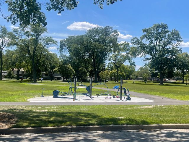 549 E LINCOLN Street 549, Mount Prospect, IL 60056
