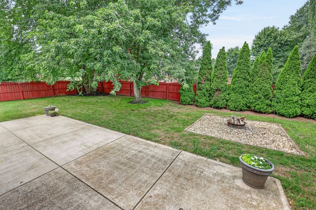 1205 Paramount Dr, Rockvale, TN 37153
