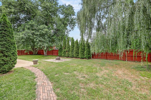 1205 Paramount Dr, Rockvale, TN 37153