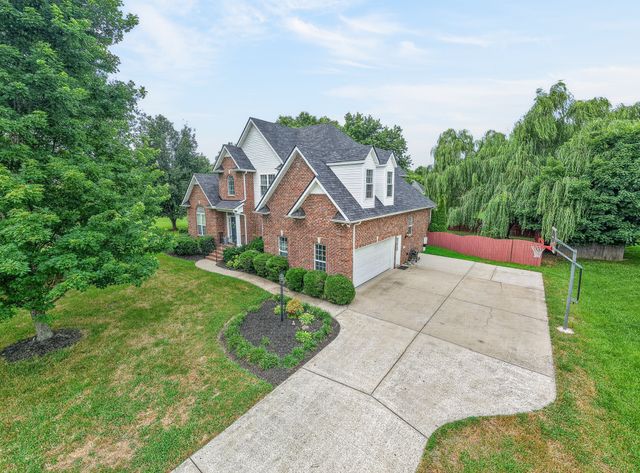 1205 Paramount Dr, Rockvale, TN 37153
