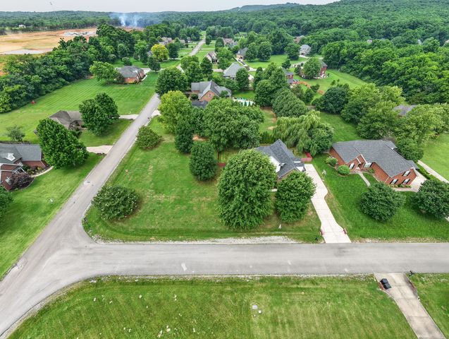 1205 Paramount Dr, Rockvale, TN 37153