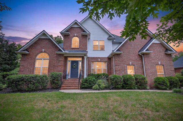1205 Paramount Dr, Rockvale, TN 37153