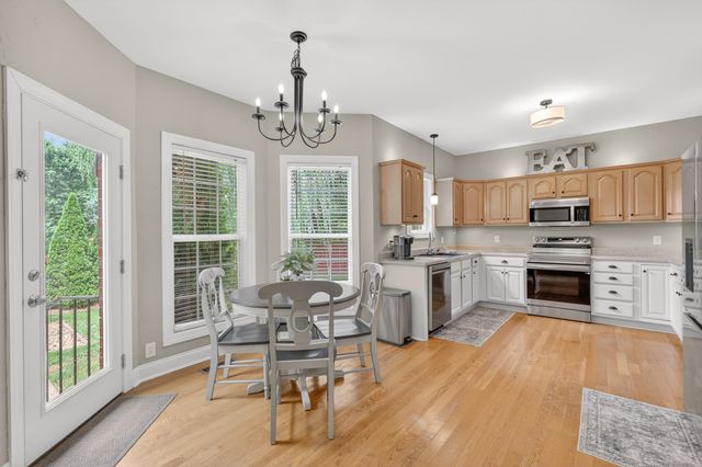 1205 Paramount Dr, Rockvale, TN 37153