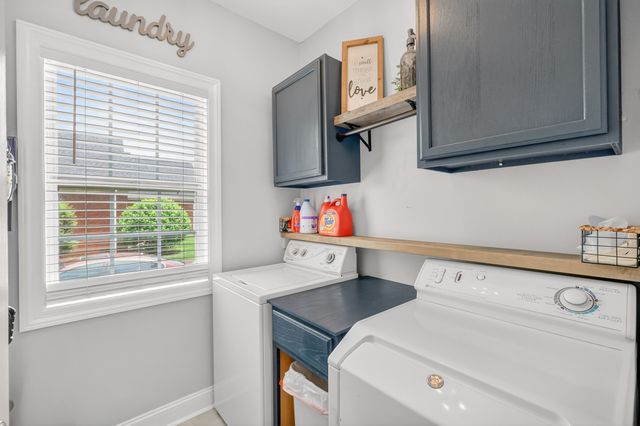 1205 Paramount Dr, Rockvale, TN 37153