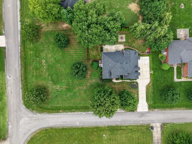 1205 Paramount Dr, Rockvale, TN 37153