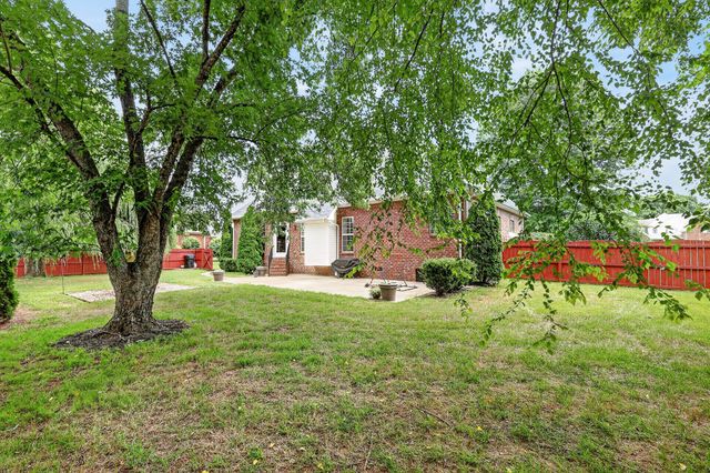 1205 Paramount Dr, Rockvale, TN 37153