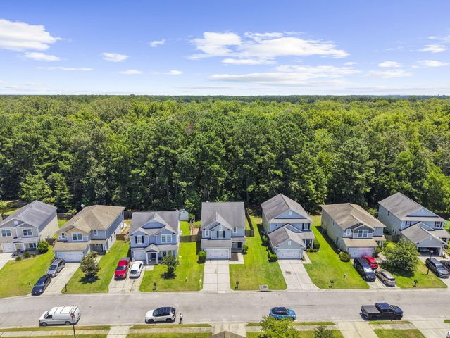 237 Oglethorpe Circle, Moncks Corner, SC 29461