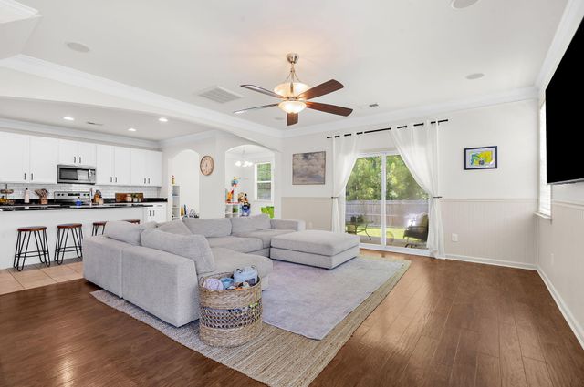 237 Oglethorpe Circle, Moncks Corner, SC 29461