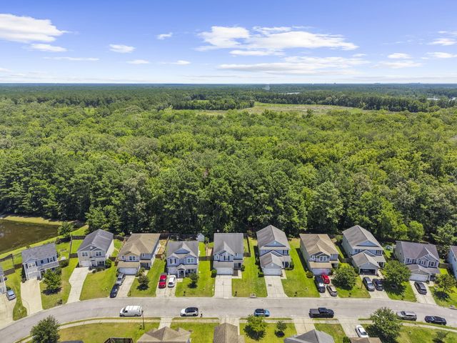 237 Oglethorpe Circle, Moncks Corner, SC 29461