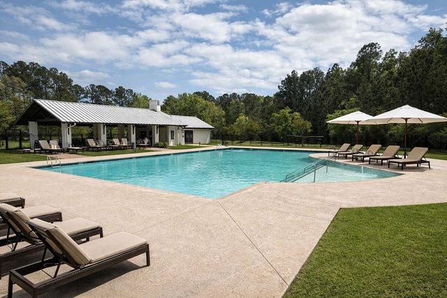 237 Oglethorpe Circle, Moncks Corner, SC 29461