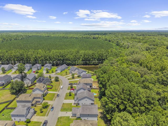 237 Oglethorpe Circle, Moncks Corner, SC 29461