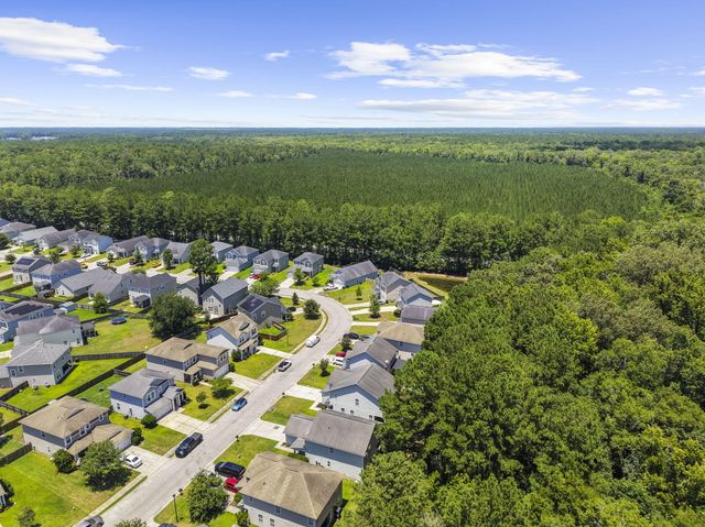 237 Oglethorpe Circle, Moncks Corner, SC 29461