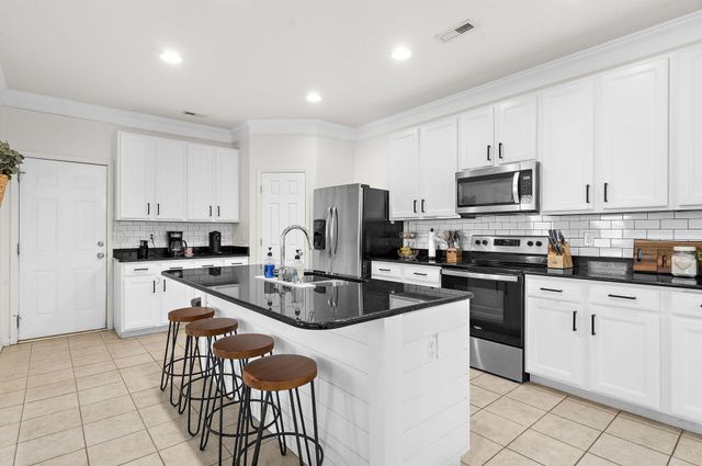 237 Oglethorpe Circle, Moncks Corner, SC 29461