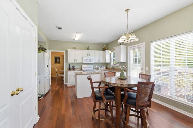 328 Moonwater Ct, Hermitage, TN 37076