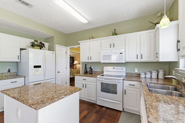 328 Moonwater Ct, Hermitage, TN 37076