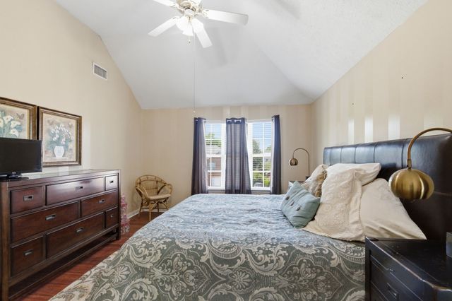 328 Moonwater Ct, Hermitage, TN 37076