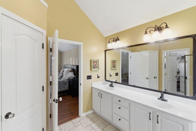 328 Moonwater Ct, Hermitage, TN 37076