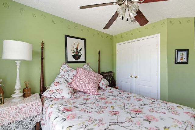 328 Moonwater Ct, Hermitage, TN 37076