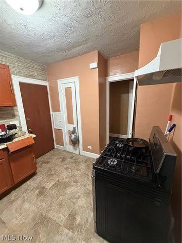 14520 Dover Avenue, East Cleveland, OH 44112