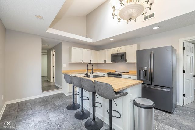 1969 Hillside Avenue, Indianapolis, IN 46218