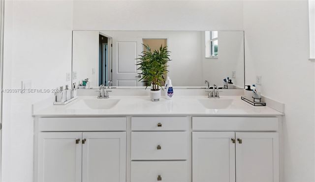 28909 SW 186th Ave, Homestead, FL 33030