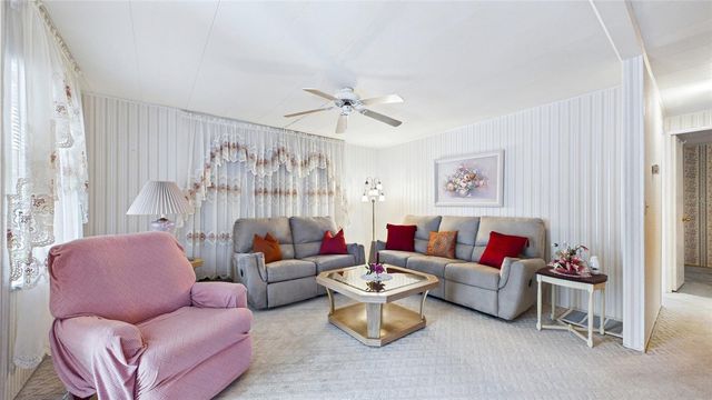 7901 40TH AVENUE N 74, St Petersburg, FL 33709