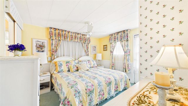 7901 40TH AVENUE N 74, St Petersburg, FL 33709