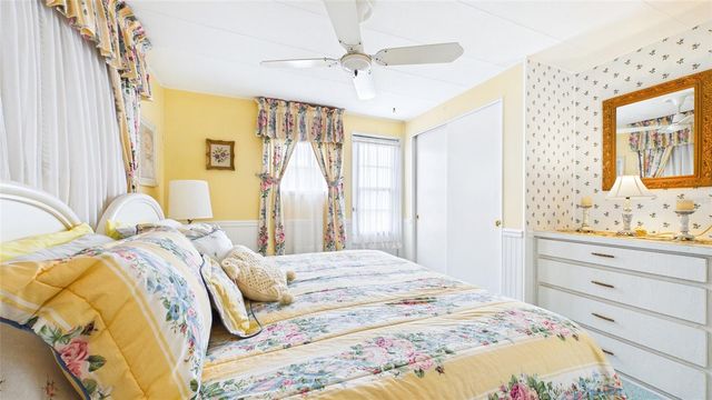 7901 40TH AVENUE N 74, St Petersburg, FL 33709