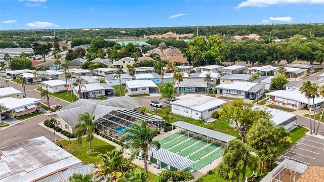 7901 40TH AVENUE N 74, St Petersburg, FL 33709