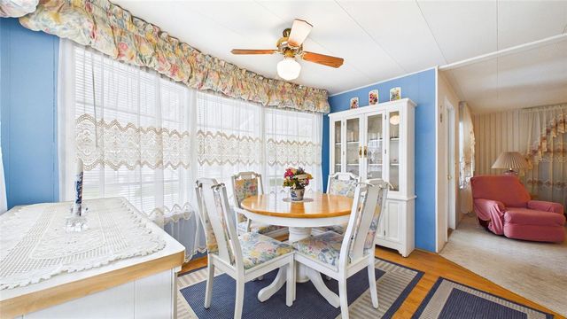 7901 40TH AVENUE N 74, St Petersburg, FL 33709