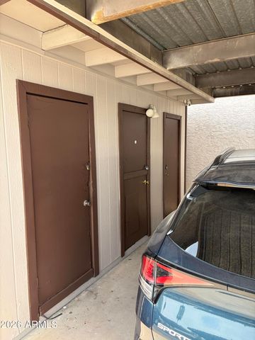 1935 N CENTER Street, Mesa, AZ 85201
