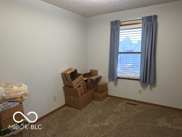 1043 Mikes Way, Greenwood, IN 46143