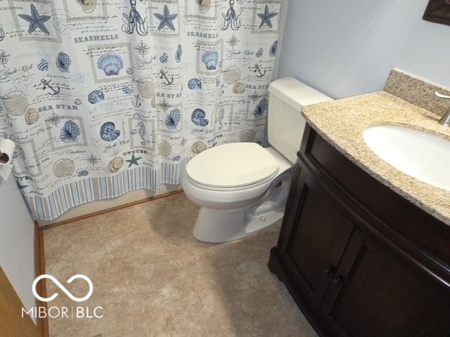 1043 Mikes Way, Greenwood, IN 46143